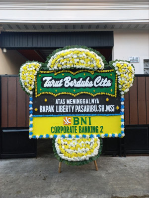 Papan Bunga Duka di Mekarnangka