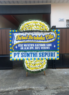 Papan Bunga Duka di Mekarnangka